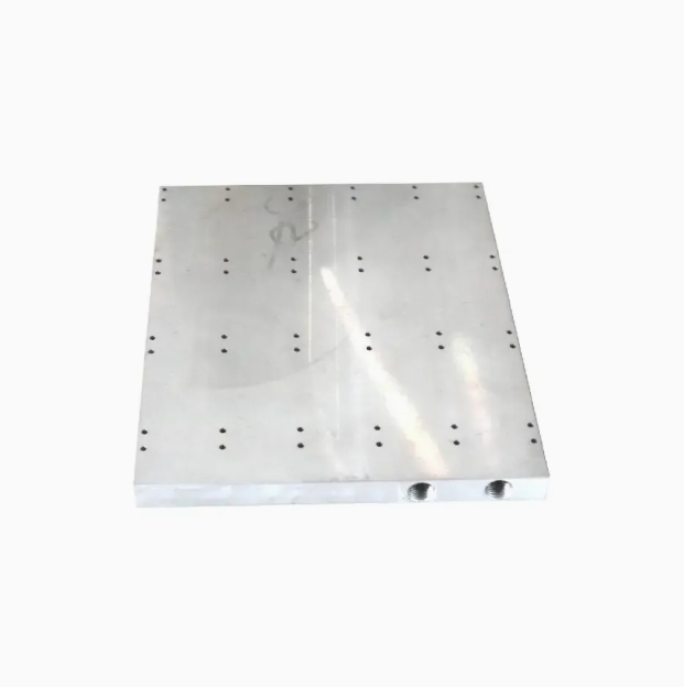Plaque froide liquide en aluminium brasé sous vide personnalisée