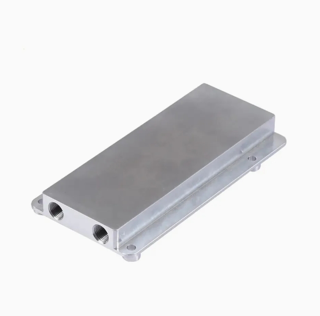 Plaque froide liquide en aluminium brasé sous vide personnalisée